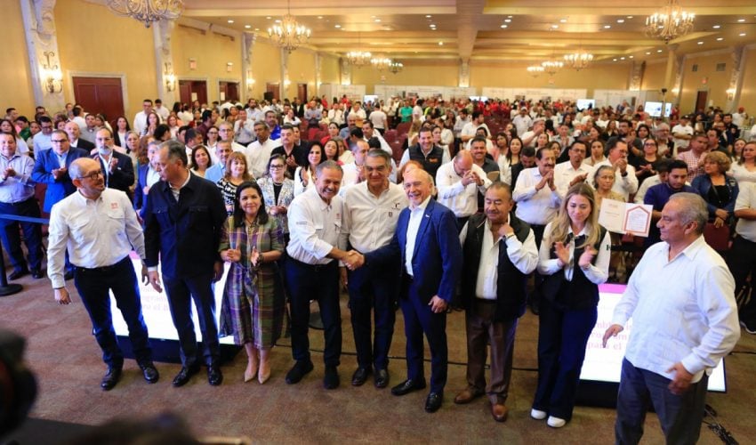 047-2026-reconoce-infonavit-a-americo-villarreal-por-liderazgo-en-construccion-de-viviendas-1-850x500-1