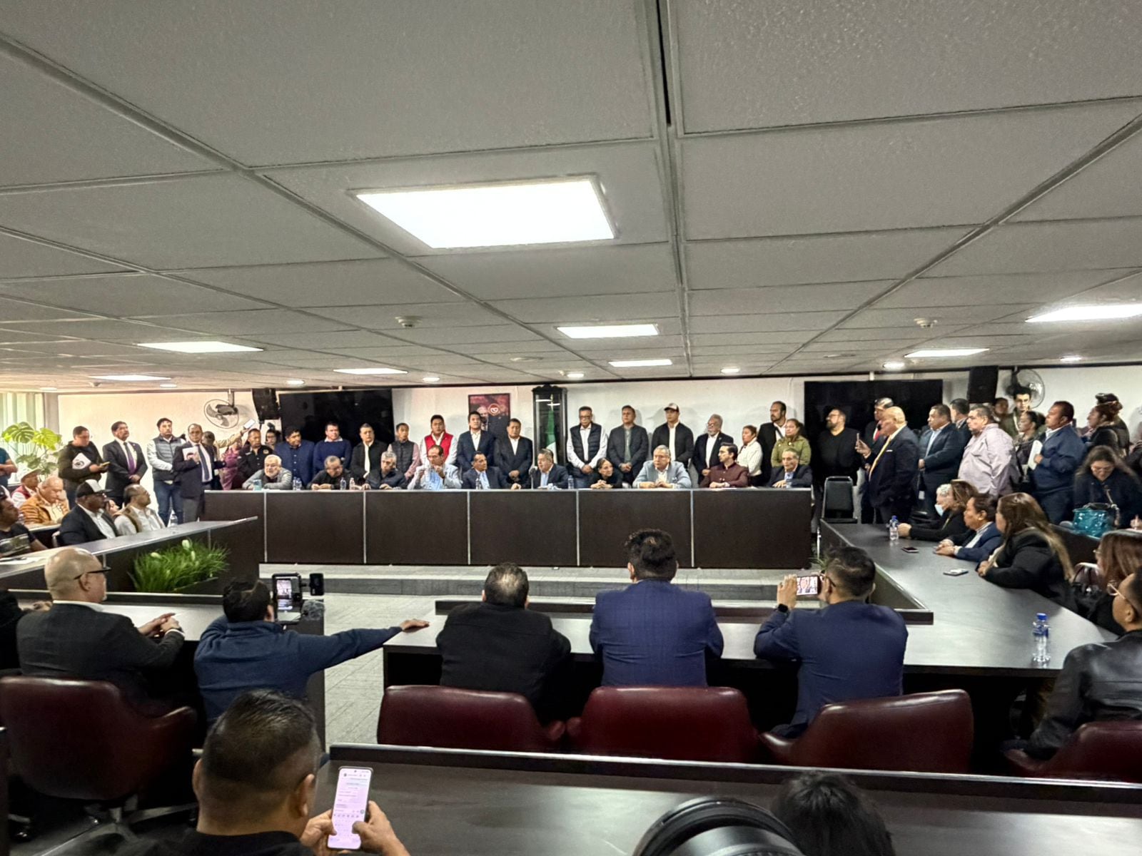 Fernando Salgado reconoce decisión de Carlos Aceves del Olmo de no reelección en la CTM