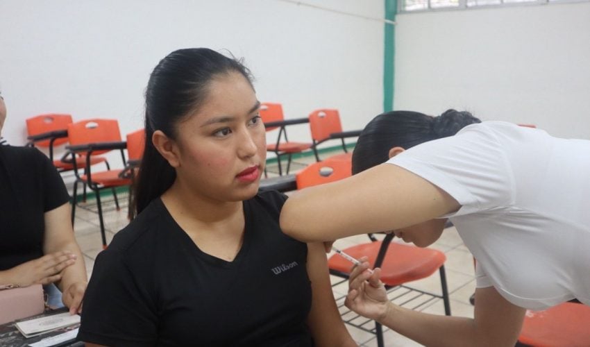 con-001-2026-protege-conalep-a-estudiantes-y-familias-con-jornada-de-vacunacion-en-victoria-3-850x500-1