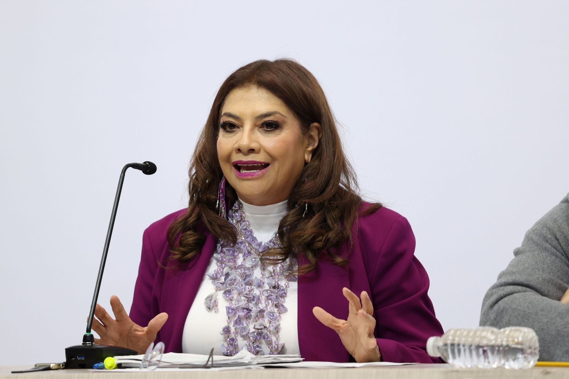 Clara Brugada niega haber pedido pacto de silencio a medios de nota roja en CDMX