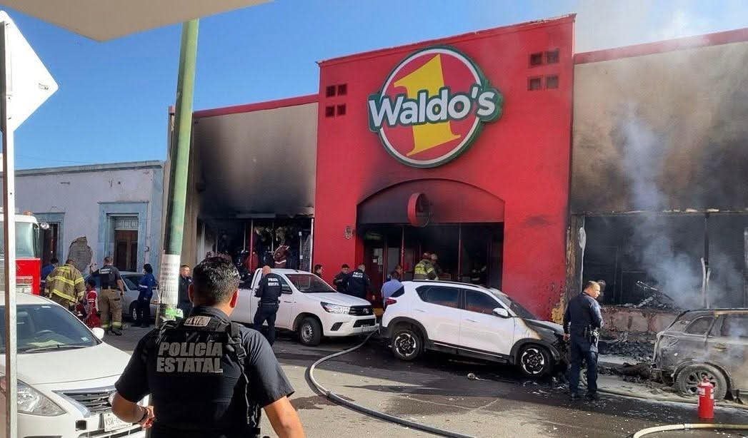 Explosión en Waldos de Hermosillo