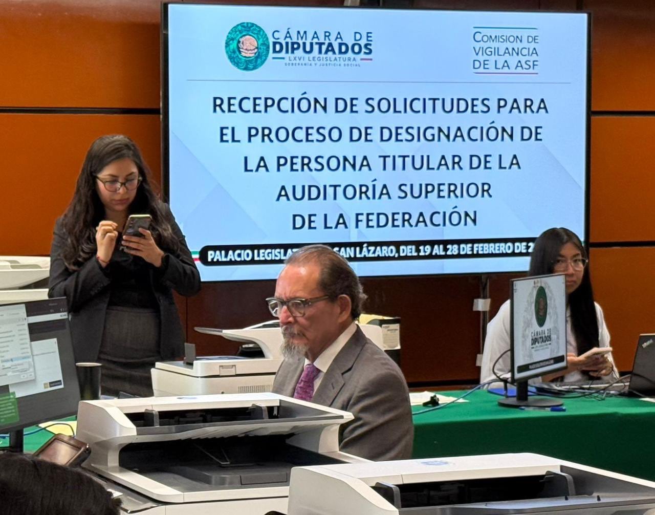 Emilio Barriga se registra para participar en proceso de designación de titular de la ASF