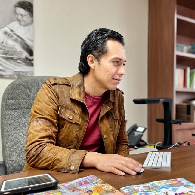 noi7vmu3tzbdthukqb53boni5u ¿Quién es Marx Arriaga?