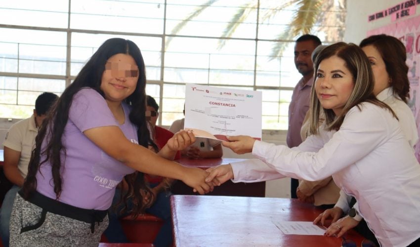 ssp-059-2026-reciben-adolescentes-en-internamiento-constancias-tras-concluir-cursos-impartidos-por-itace-icat-8-850x500-1