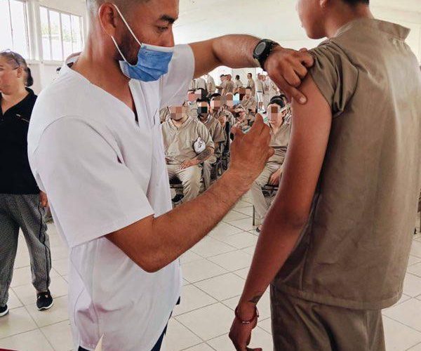 ssp-063-2026-aplican-cerca-de-mil-vacunas-contra-sarampion-en-cedes-victoria-y-reynosa-10-600x500-1