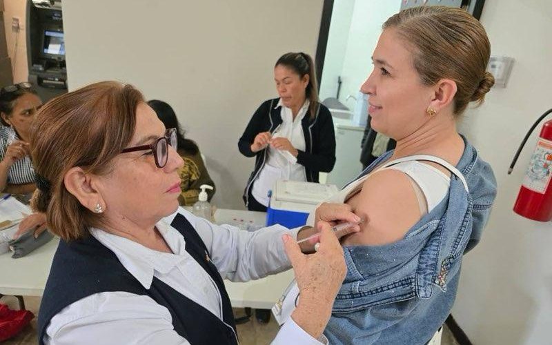 sst-030-2026-mantiene-sector-salud-vacunacion-intensiva-y-equipo-de-respuesta-rapida-para-2-800x500-1