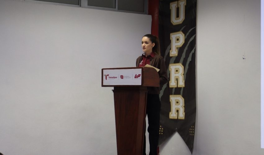 upr-005-2026-fortalece-uprr-dominio-del-ingles-de-estudiantes-con-el-concurso-spelling-bee-3-850x500-1