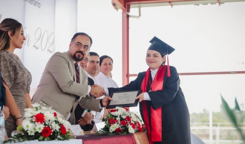 utb-001-2026-gradua-ut-del-mar-de-tamaulipas-bicentenario-generacion-2026-con-64-nuevos-profesionistas-3-850x500-1