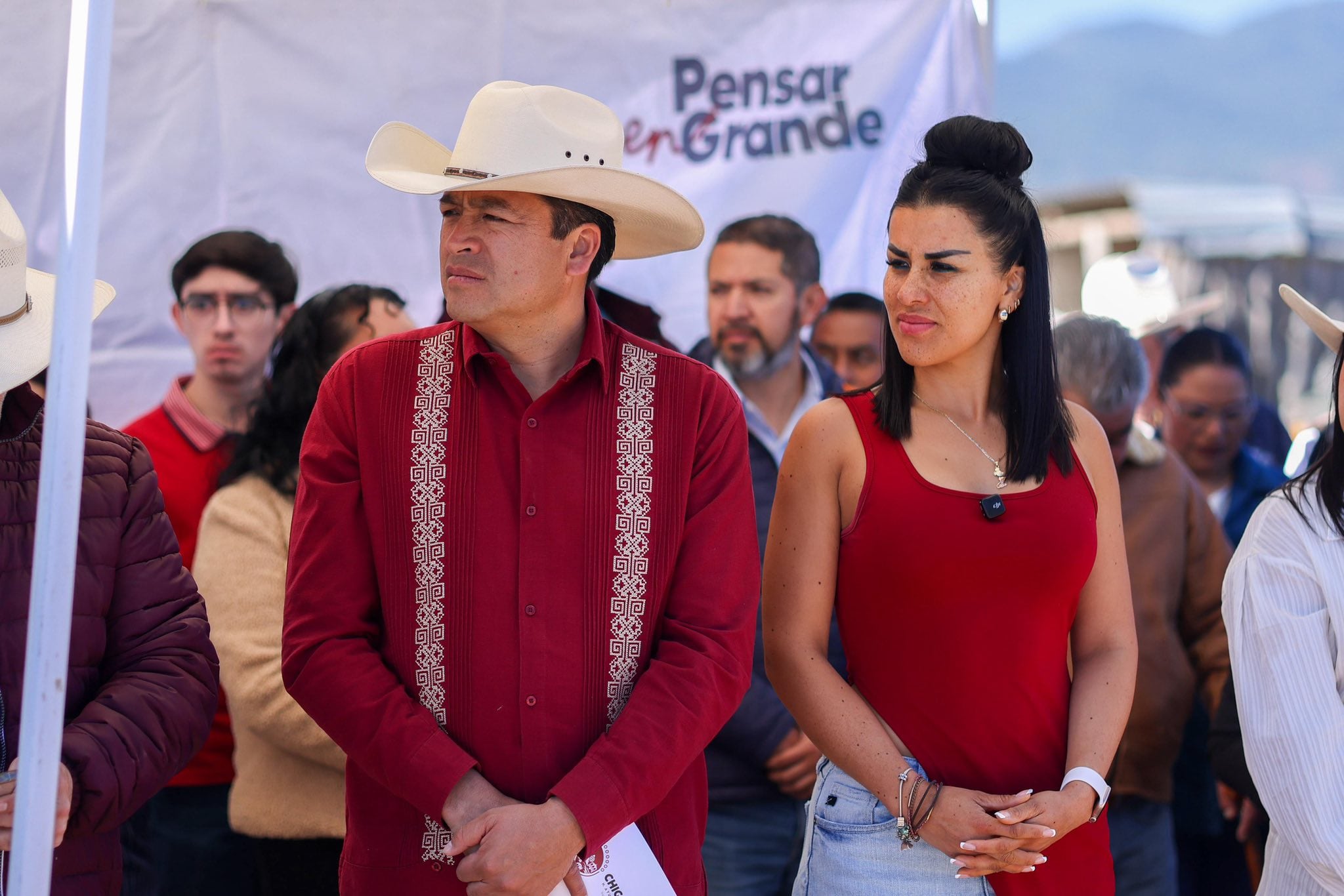 Juan Rivera Trejo, alcalde de Chignahuapan, con su esposa Isabel Martínez.