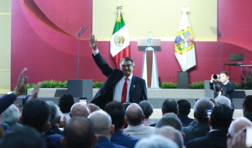 069-2026-en-su-cuarto-informe-el-gobernador-americo-villarreal-exhorto-a-evitar-la-reaccion-de-aquellos-que-pretenden-desde-las-noticias-falsas-abrir-de-nuevo-el-espacio-a-las-oligarquias-11-850x500