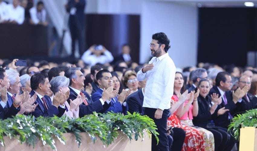 069-2026-en-su-cuarto-informe-el-gobernador-americo-villarreal-exhorto-a-evitar-la-reaccion-de-aquellos-que-pretenden-desde-las-noticias-falsas-abrir-de-nuevo-el-espacio-a-las-oligarquias-13-850x500