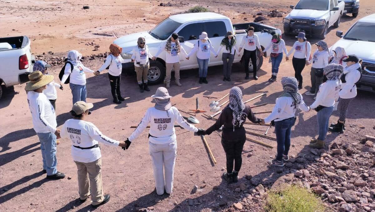 Colectivo localiza restos humanos y pertenencias en ejido de Valle de Guaymas