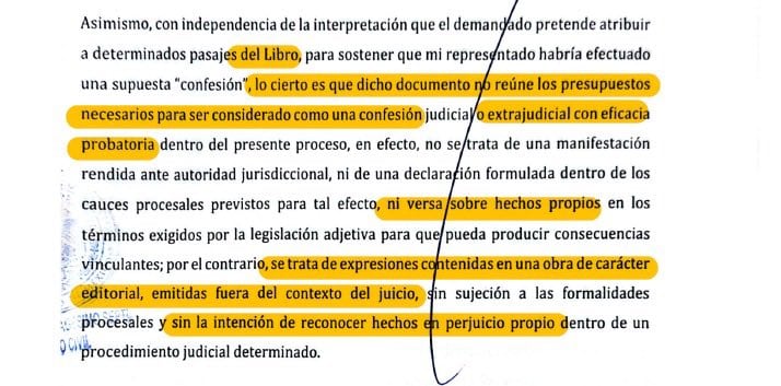 Julio Scherer pide que su libro no sea visto como prueba ante algún juicio.