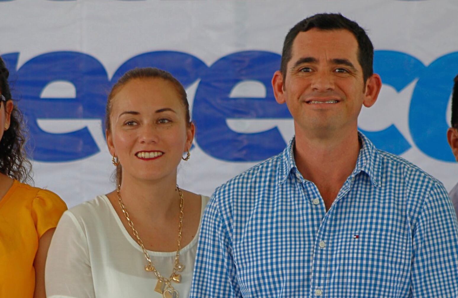 jjvpywsjvbfbvlzo2nnthiygli ¿Quién es Elvia Illescas Loyo? Ex presidenta municipal de Tlalixcoyan, Veracruz