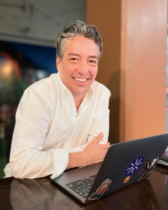 nhio67sagvaxrbbs73lo47x7ye Mario León Leyva