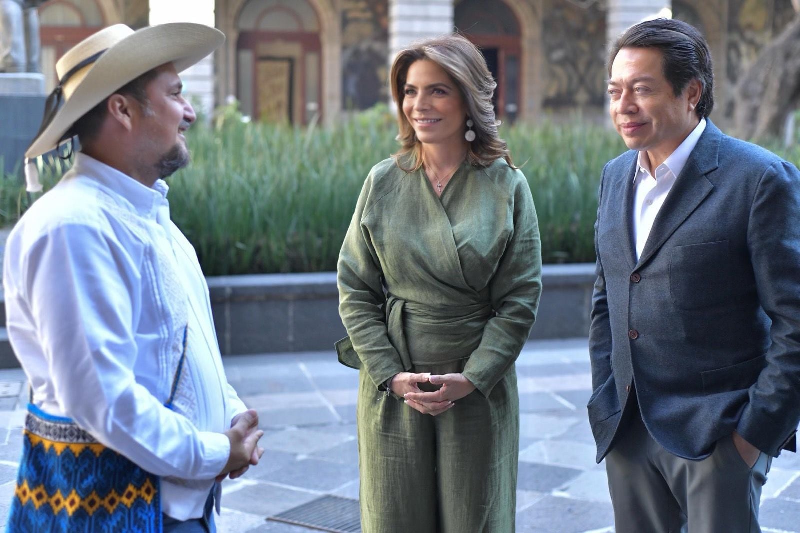 pkbwslm6dferfmgrrbn3c62pbi Lotería Nacional rinde homenaje a Ayotzinapa y las Normales Rurales con billete conmemorativo.