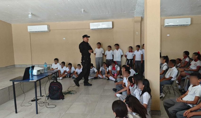 ssp-085-2026-reciben-estudiantes-madres-de-familia-y-docentes-orientacion-en-ciberseguridad-3-850x500-1