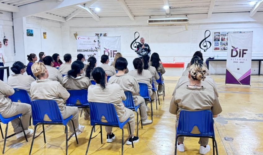 ssp-088-2026-reciben-mujeres-privadas-de-la-libertad-conferencia-reconstruye-tu-vida-desde-adentro-2-850x500-1