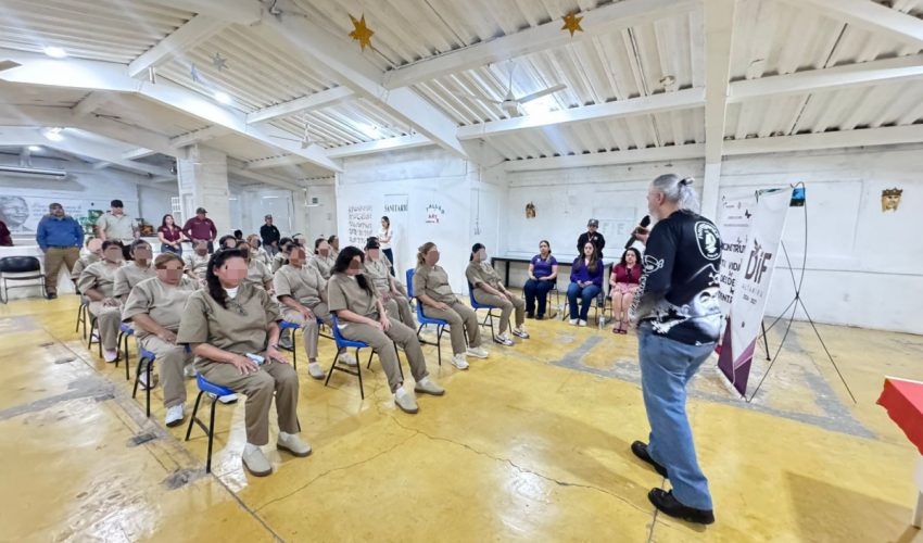 ssp-088-2026-reciben-mujeres-privadas-de-la-libertad-conferencia-reconstruye-tu-vida-desde-adentro-4-850x500-1