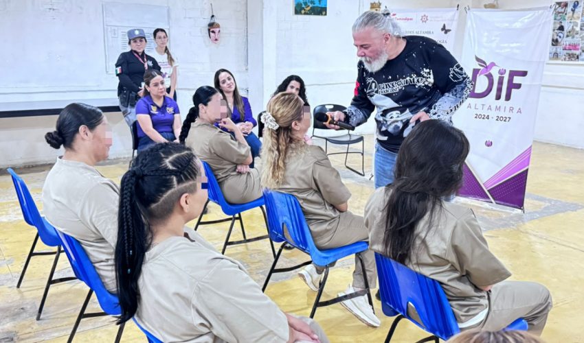 ssp-088-2026-reciben-mujeres-privadas-de-la-libertad-conferencia-reconstruye-tu-vida-desde-adentro-5-850x500-1