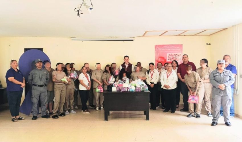 ssp-106-2026-refuerzan-reinsercion-social-con-entrega-de-kits-de-higiene-a-mujeres-en-cedes-reynosa-3-850x500-1