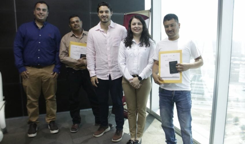 str-047-2026-trabajadores-tamaulipecos-parten-al-extranjero-con-respaldo-institucional-2-850x500-1