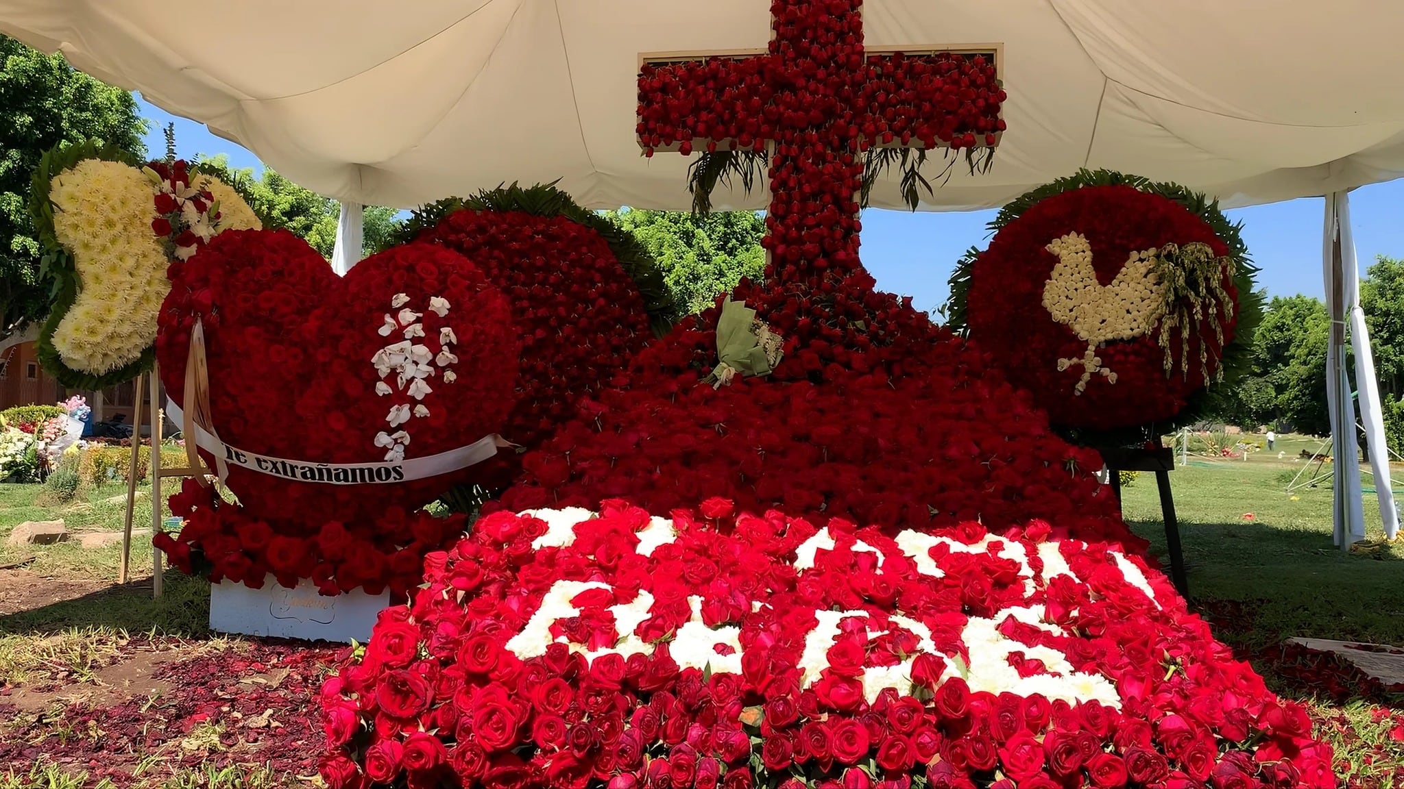 u7q4paig3jg3pblnfe3ab5l2h4 Tumba de El Mencho atrae visitantes al panteón Recinto