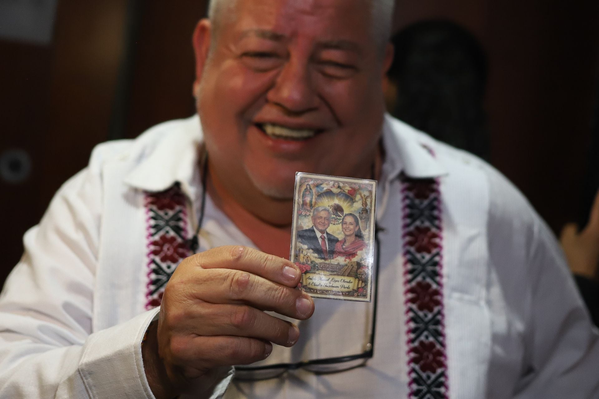 uwi2ctrrgjbvbdi6nzajtbge64 Manuel Huerta defiende Plan B con estampilla de AMLO y Sheinbaum