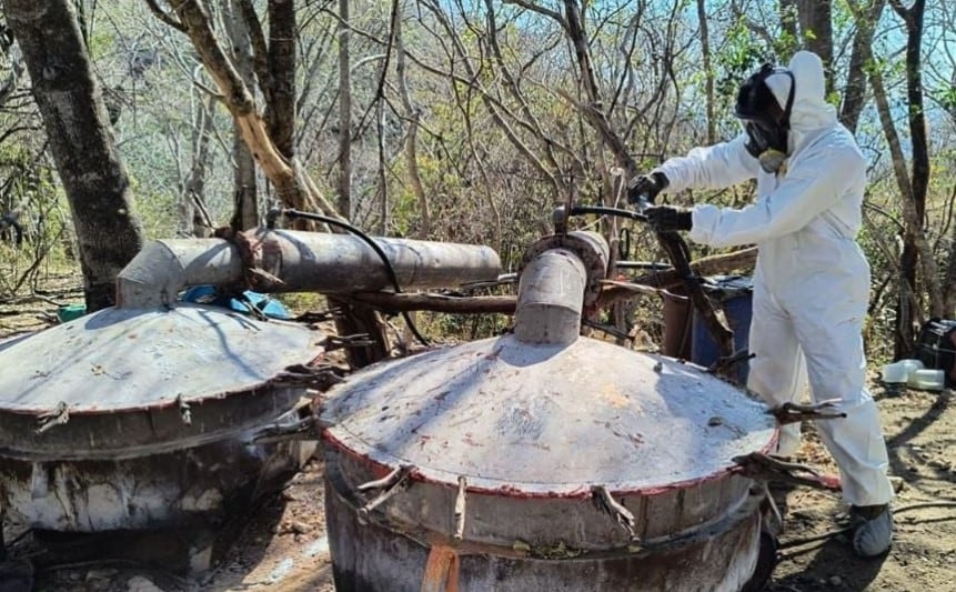 Marina desmantela narcolaboratorio vinculado a Los Chapitos en Sinaloa