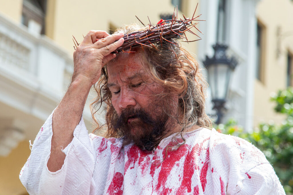 En Latinoamérica se conmemora el Viernes Santo con procesiones y plegarias - f9efa2ad69e72492bcd3a45bb48ff516828d8e2aw-1024x683
