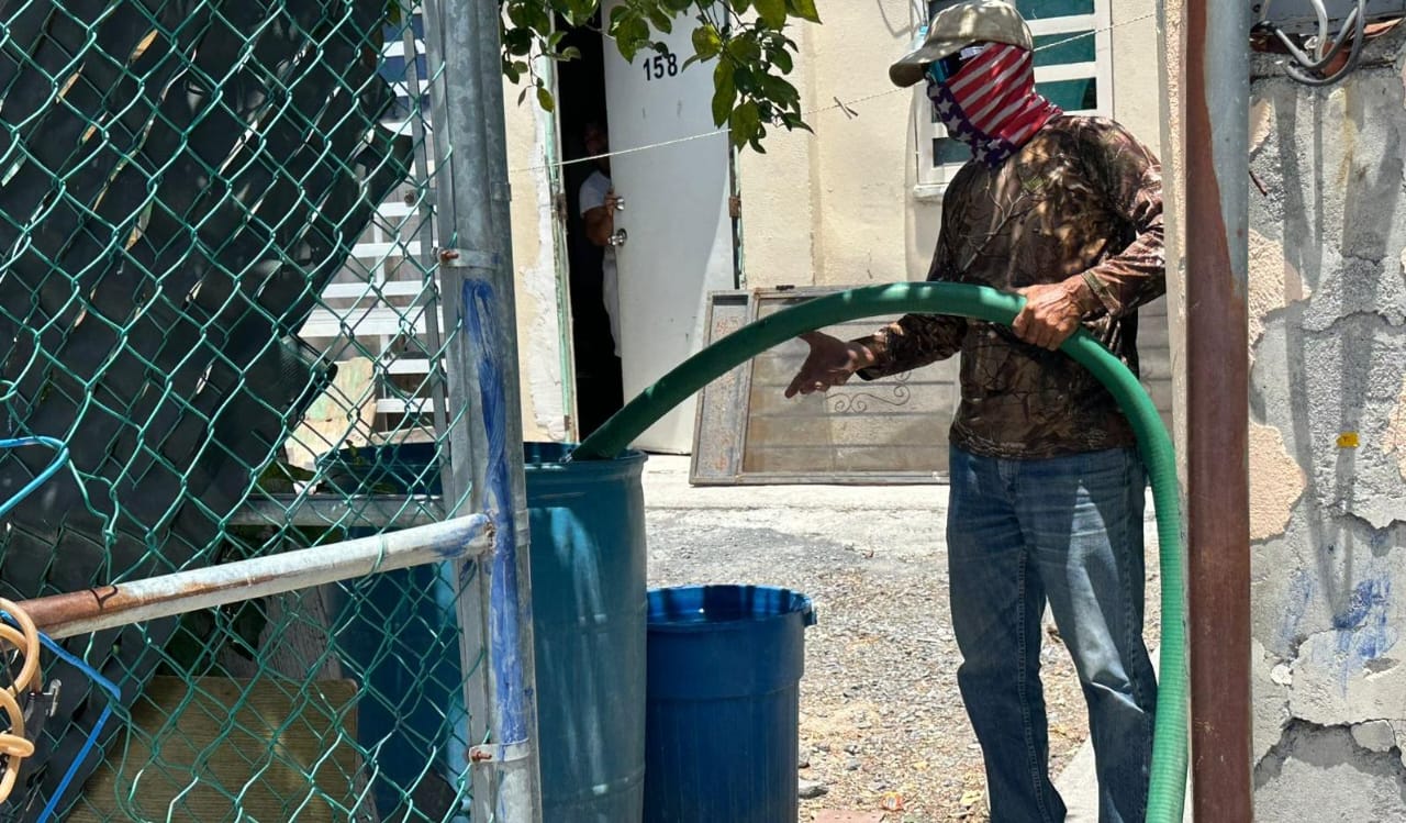 Cumple Gobierno de Reynosa con Distribución de Agua en colonias