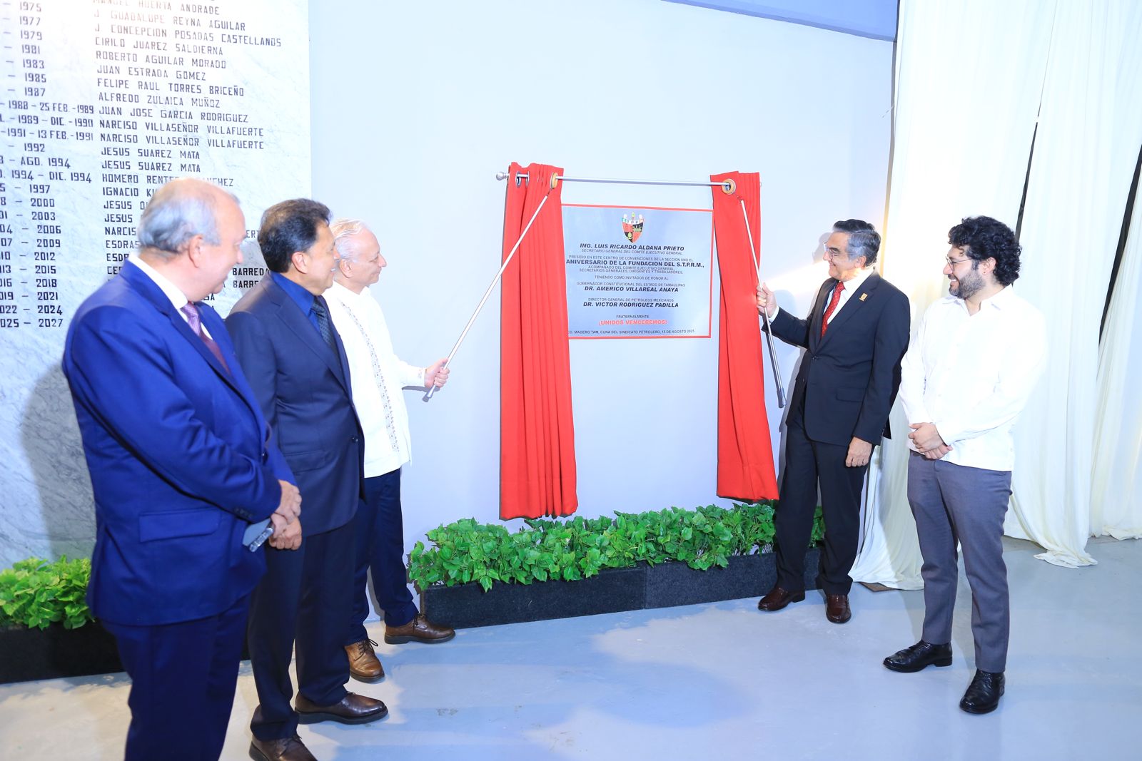 Reconoce gobernador de Tamaulipas fortaleza del sindicato petrolero en su 90 aniversario