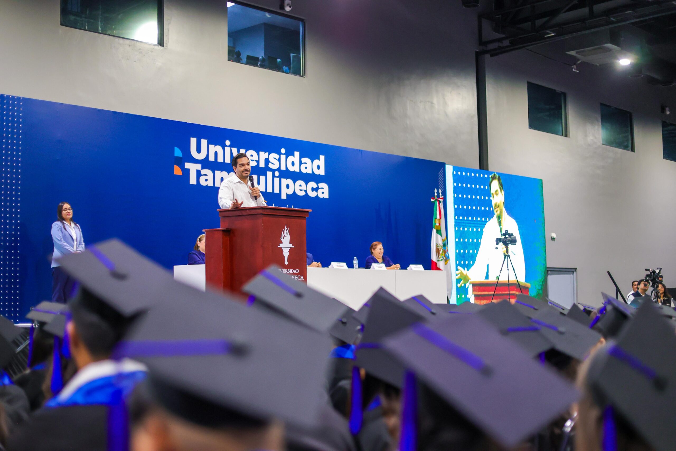 Aportan universitarios un granito de arena por un nuevo Reynosa