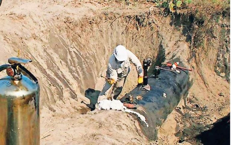 PEMEX-REPORTA-DISMINUCION-DE-TOMAS-CLANDESTINAS_vUNPu