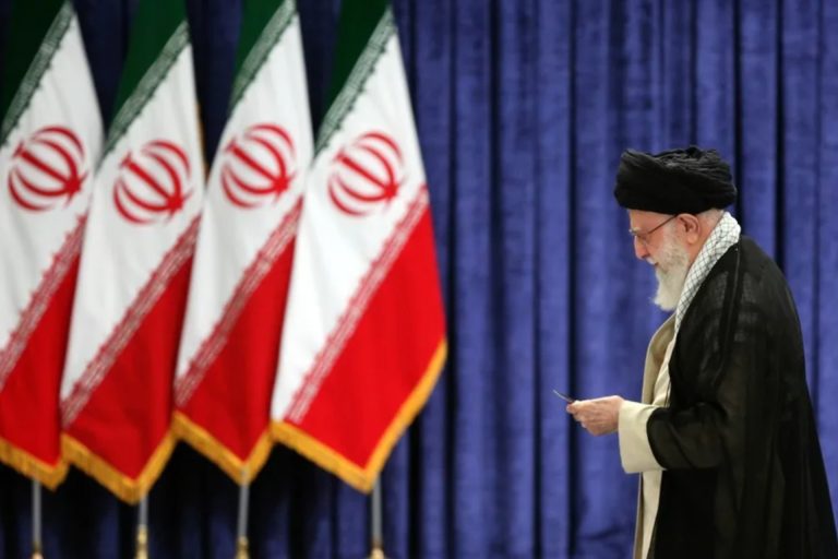 ayatola-ali-jamenei-iran