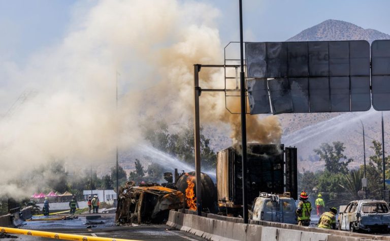 explosion-de-camion-cargado-de-gas-licuado-en-santiago-chile