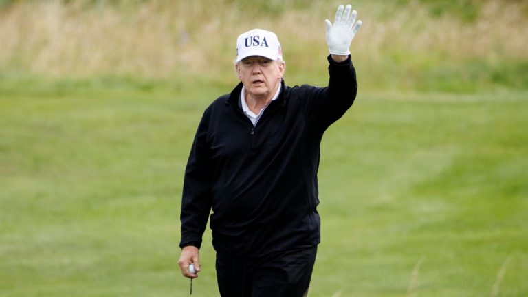 trump-senala-que-epstein-le-robo-algunas-de-las-empleadas-de-su-spa-en-mar-a-lago