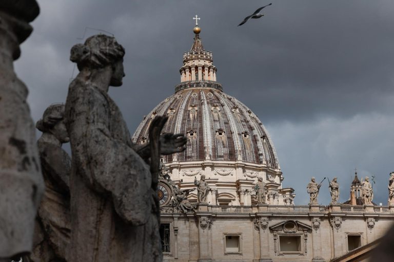 vaticano-basilica-de-san-pedro-conclave
