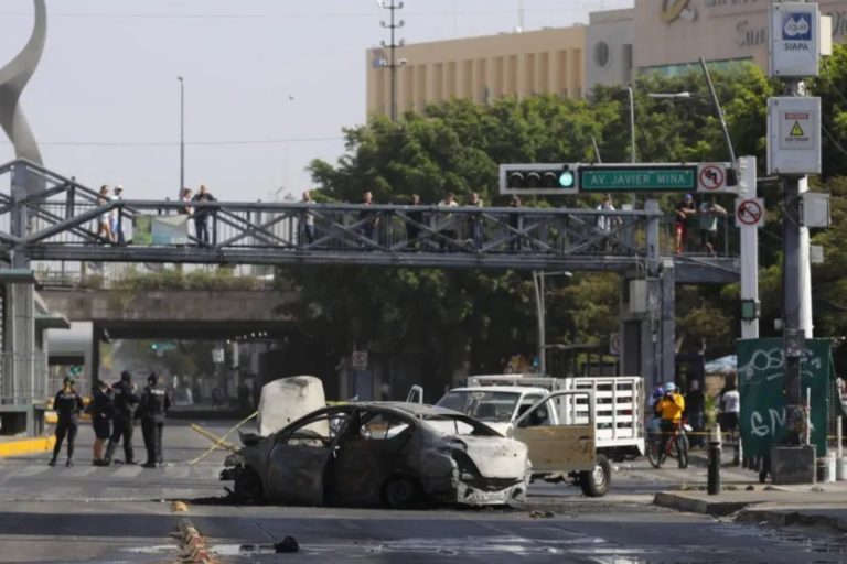 bloqueos-cjng-carteles-jalisco-guadalajara-mexico