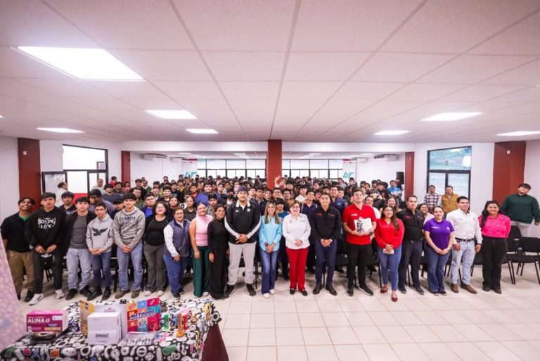 iju-020-2026-participan-mas-de-800-jovenes-en-ciclo-de-conferencias-inlove-mas-amor-menos-riesgos-injuve-5