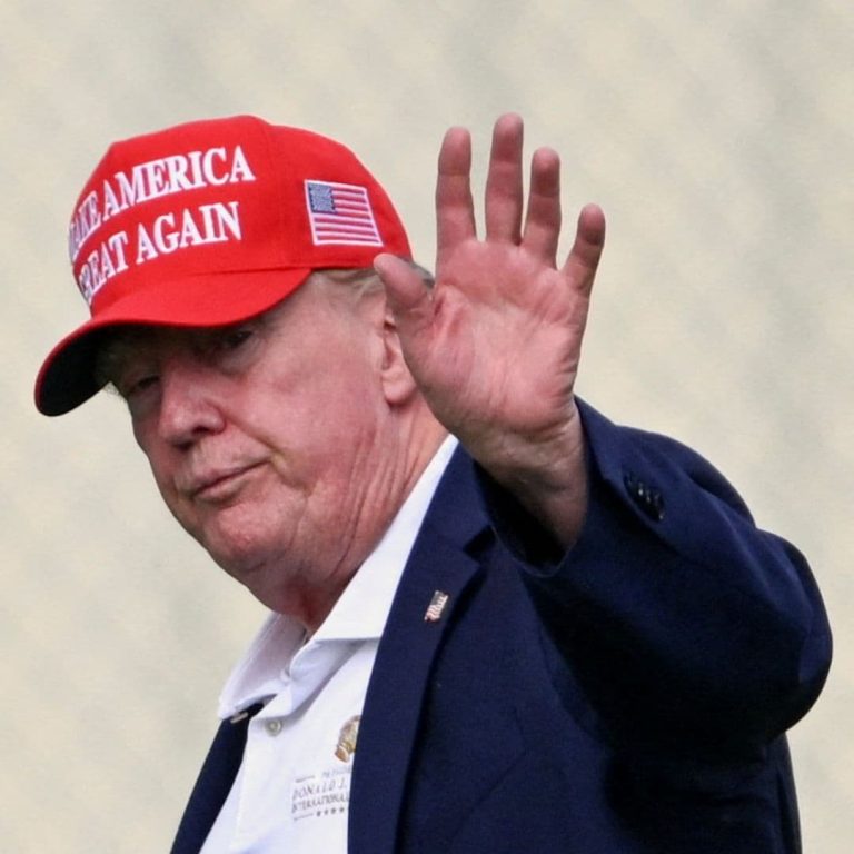 donald-trump-oman-1080x1080